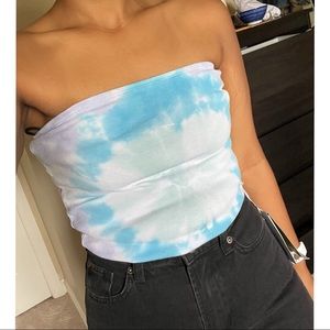 Tie-dye tube top.